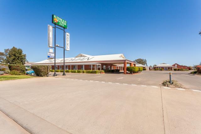 The Kidman Wayside Inn Griffith Exterior foto